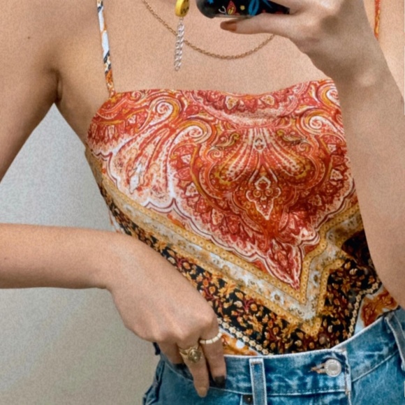 Princess Polly Kehlani Red Bandanna Style Paisley Top - Picture 4 of 4